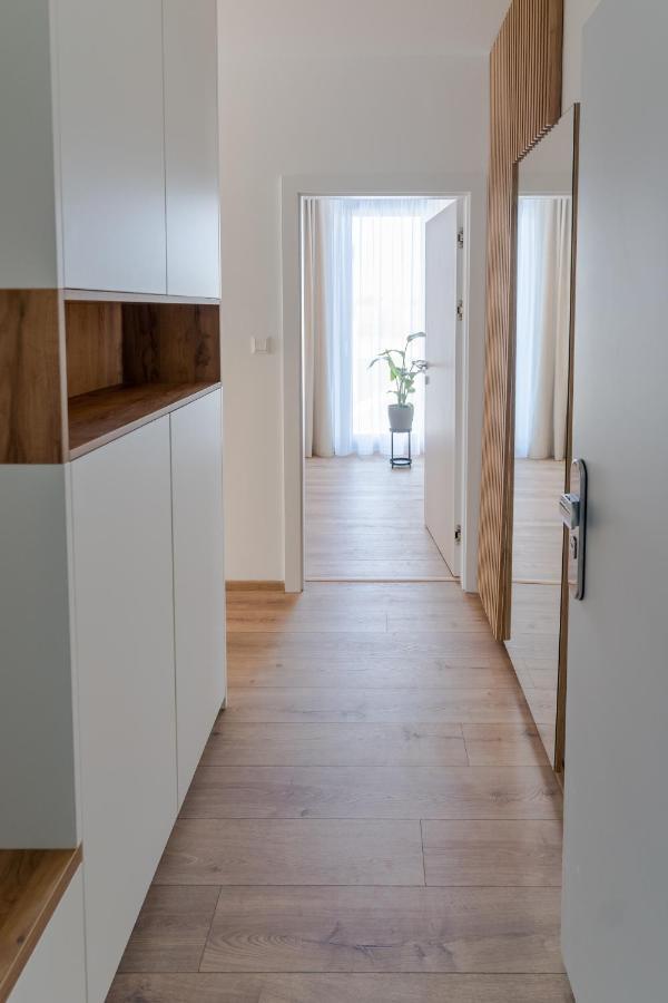 Avocado Apartment Victory Port Liptovský Mikuláš Buitenkant foto